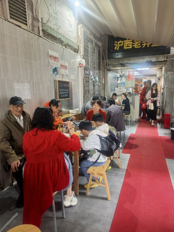 658配资 上海不光咖啡店林立，面馆也很多！市井气亦是摩登城市的缩影